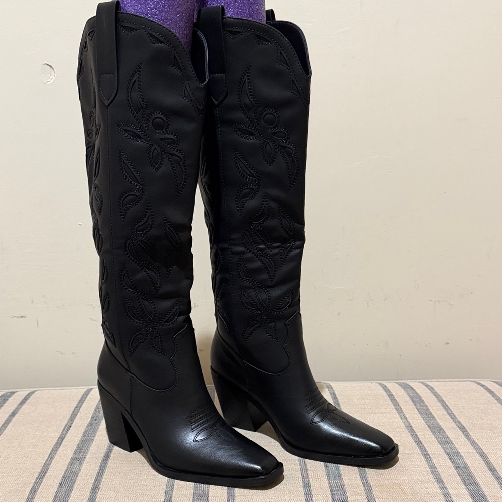 ISNOM Elegant Black Embroidered Heeled Boots